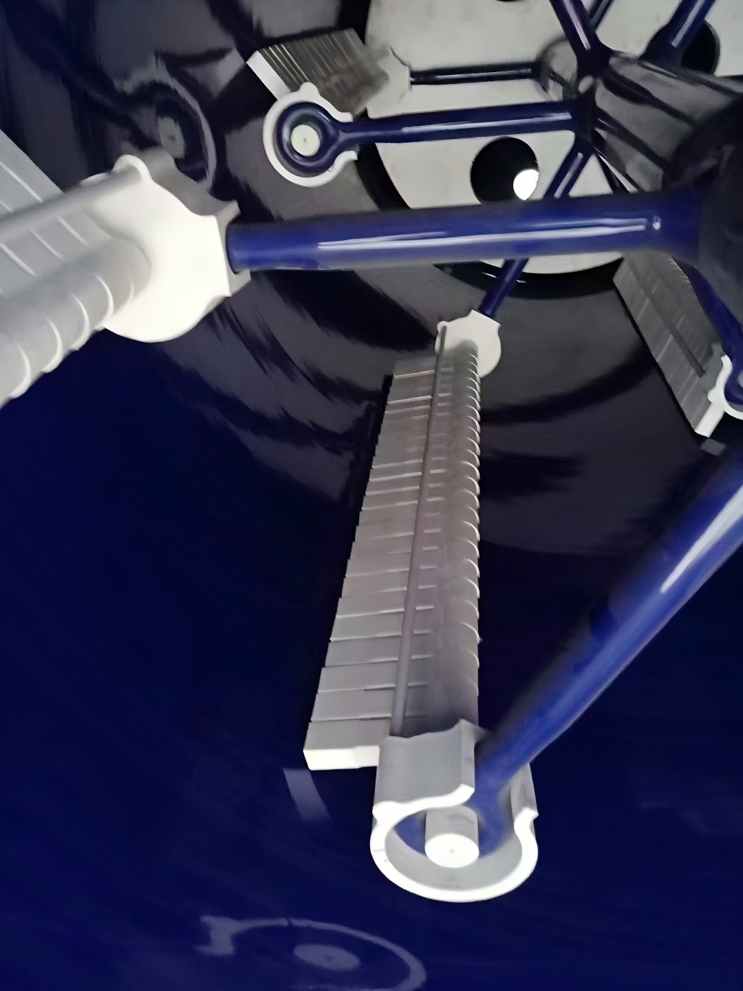 Glass lined wiped film evaporator